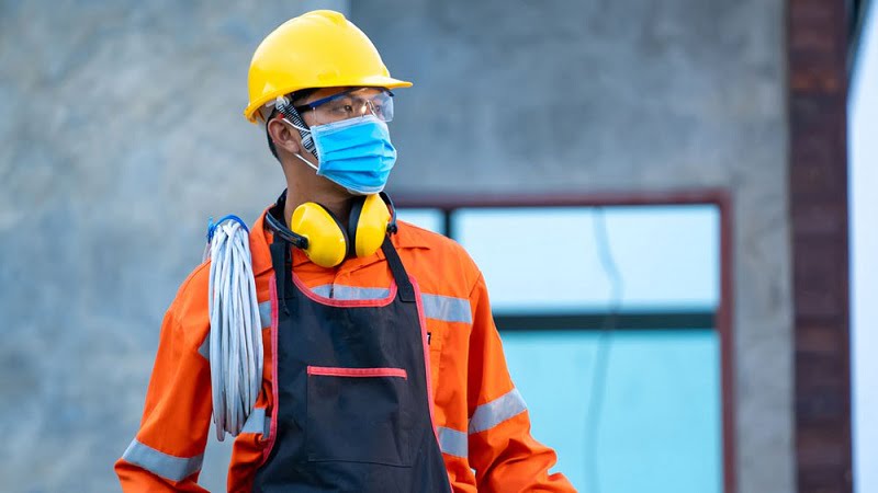 ao-bao-ho-xay-dung Nam Phương - Cái tên có tiếng trong lĩnh vực may áo bảo hộ xây dựng.