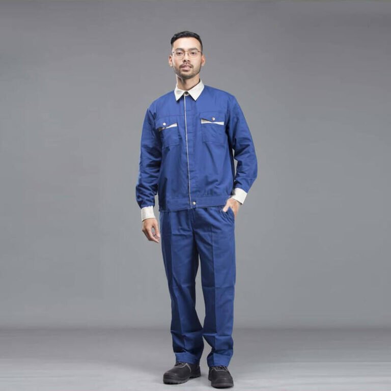 Trang phục chống cháy cho thợ hàn được ưa chuộng bởi sự thoáng mát và an toàn