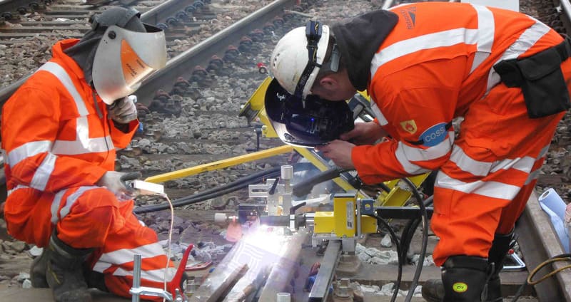 dong-phuc-cong-nhan-co-khi Đồng phục công nhân cơ khí tự tin và yên tâm làm việc