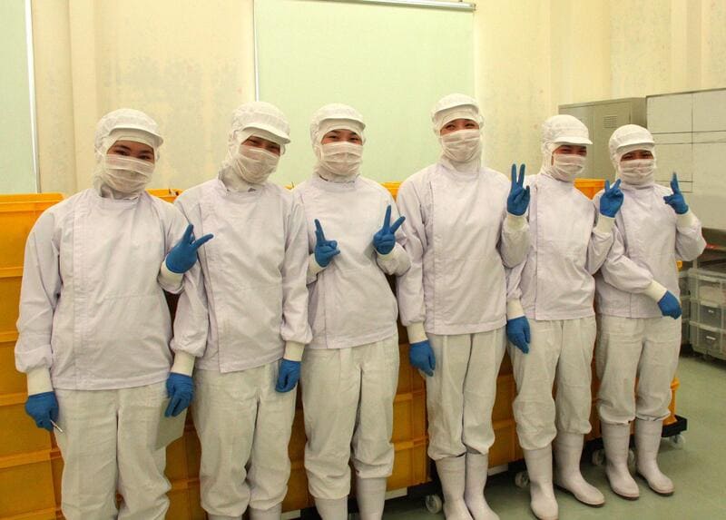 dong-phuc-cong-nhan-thuc-pham May đồng phục công nhân thực phẩm chất lượng giá rẻ tại Nam Phương