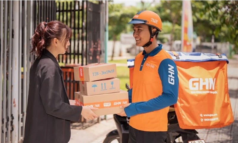 dong-phuc-shipper Mặc đồng phục shipper để làm việc hiệu quả hơn
