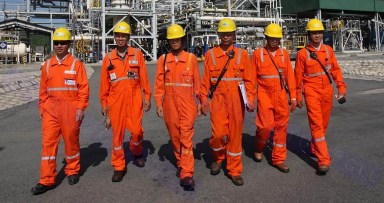 dong-phuc-tho-dien Đồng phục thợ điện phải có khả năng nhận diện tốt