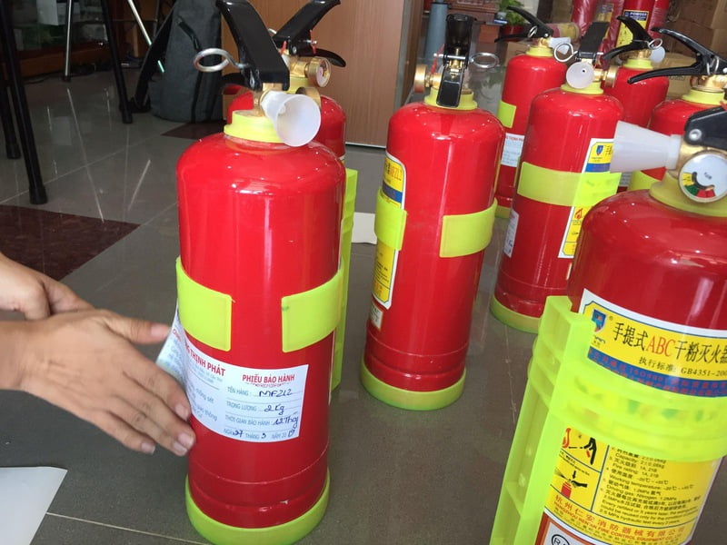 Hướng dẫn cách kiểm tra bình bột chữa cháy với 4 bước không thể bỏ qua