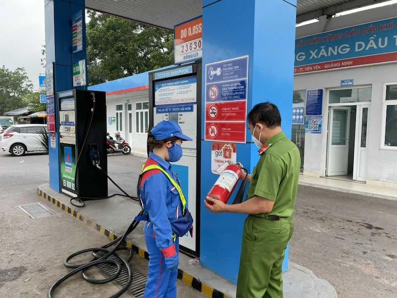 Cách chữa cháy xăng dầu hiệu quả, an toàn