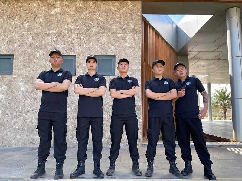 dong-phuc-bao-ve-mau-den