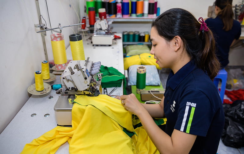 mua-ao-phan-quang-o-tphcm