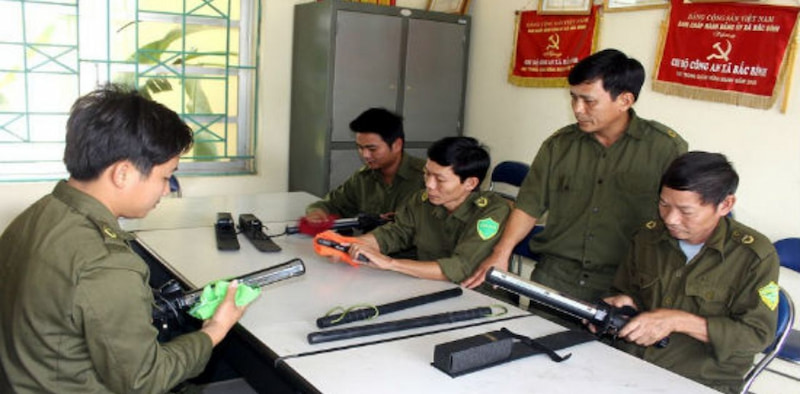 trang-phuc-cong-an-xa