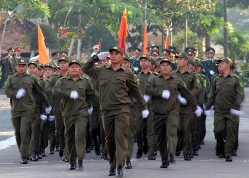 trang-phuc-cong-an-xa