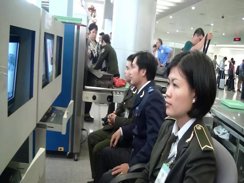 dong-phuc-an-ninh-hang-khong