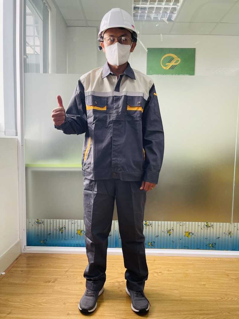 Áo bảo hộ công trình được may từ nhiều loại vải